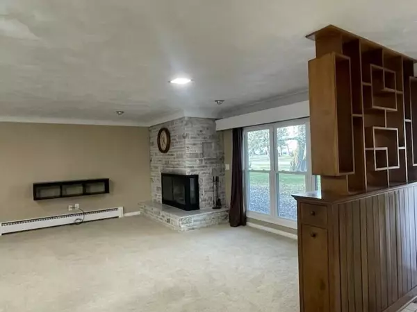 Ada, OH 45810,501 W North Avenue