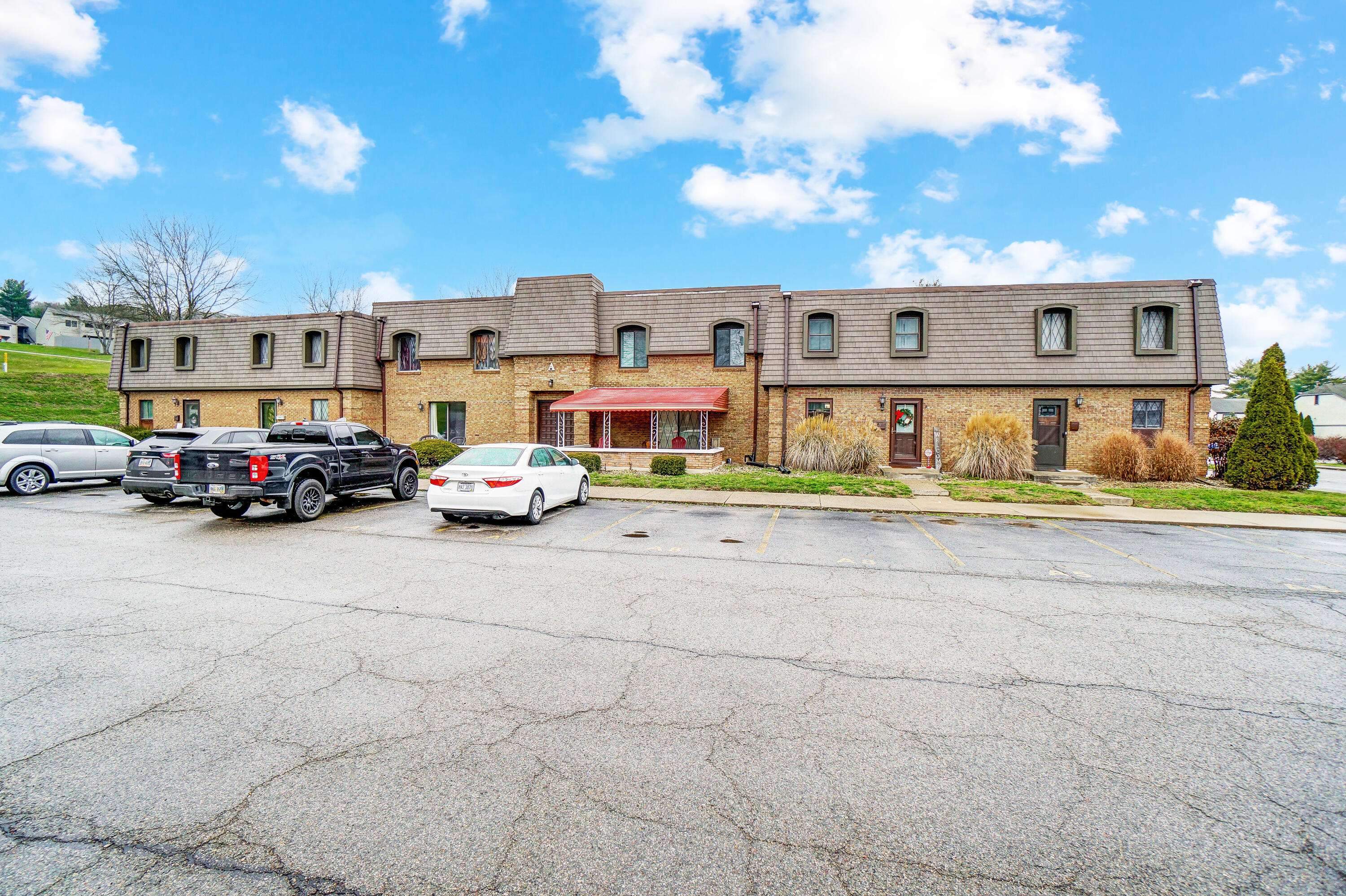 Newark, OH 43055,625 Country Club Drive #Apt A8