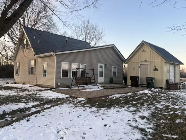 10047 N Hetzler Road, Piqua, OH 45356