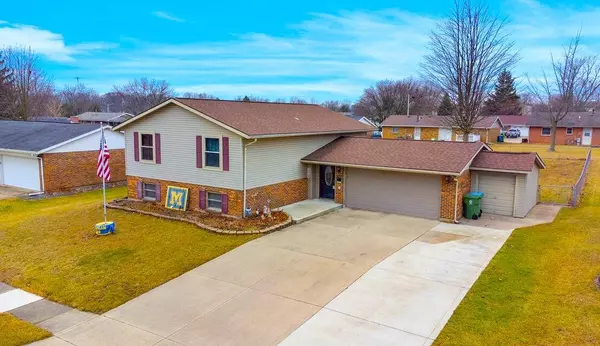 2327 Armstrong Drive,  Sidney,  OH 45365