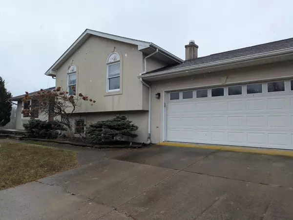 11269 Carriage Hill Drive, New Carlisle, OH 45344