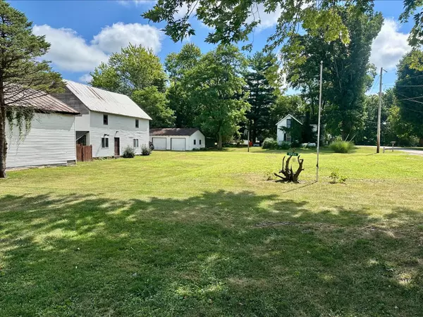 8059 Center Street, Lewistown, OH 43333