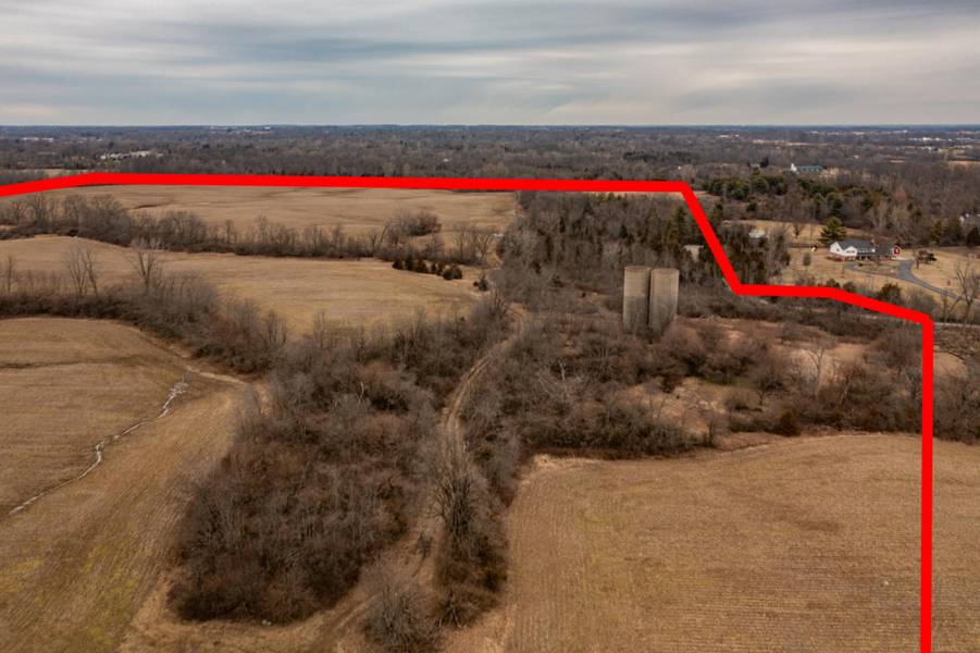 8277 Westbrook Road, Brookville, OH 45309