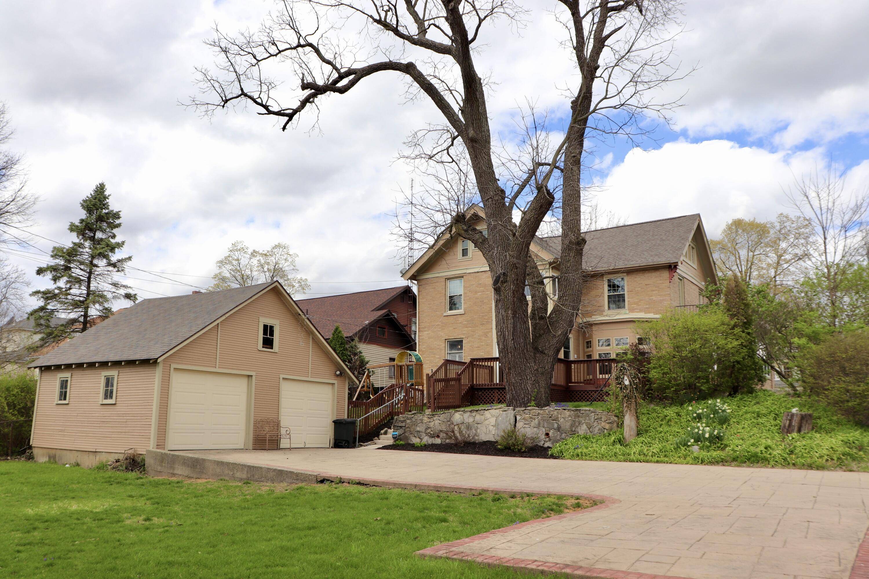 Bellefontaine, OH 43311,440 E Columbus Avenue