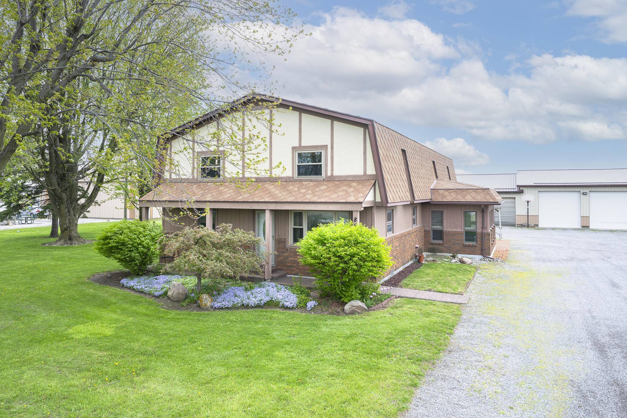 8556 State Route 117, Huntsville, OH 43324