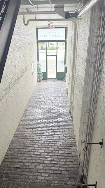 Springfield, OH 45502,38 W High Street #3B