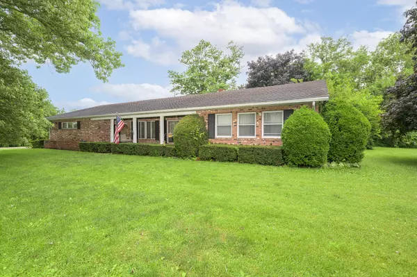 5714 Hickory, West Liberty, OH 43357