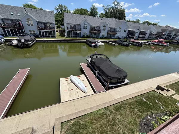 7926 Anne Bonney Ct. #13B, Russells Point, OH 43348