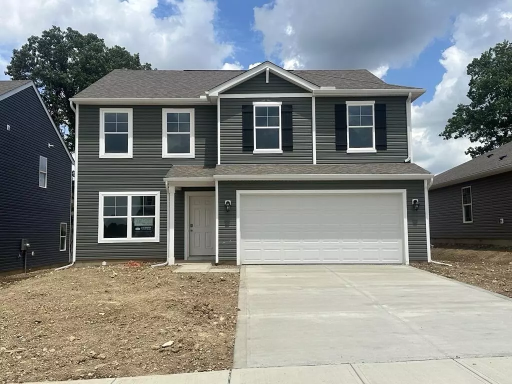 Bellefontaine, OH 43311,875 Sherwood Loop