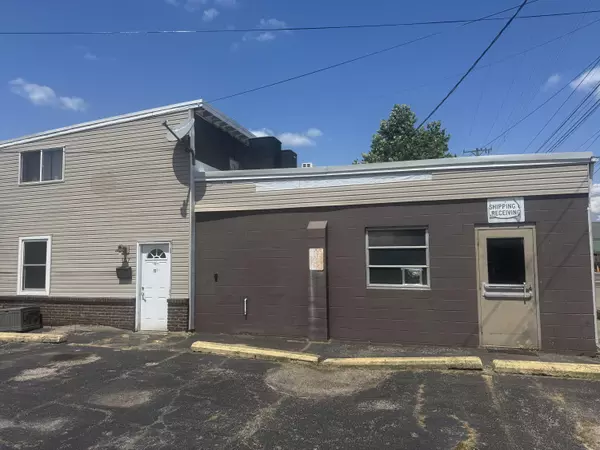 107 W Washington Street, New Carlisle, OH 45344