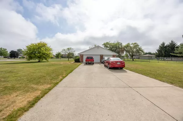 Huntsville, OH 43324,6875 Watercraft Drive