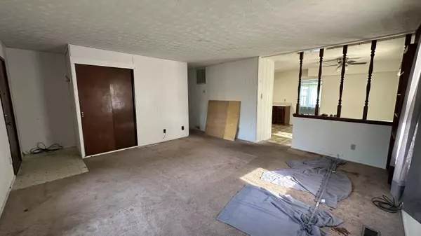 Bellefontaine, OH 43311,549 E Chillicothe Avenue