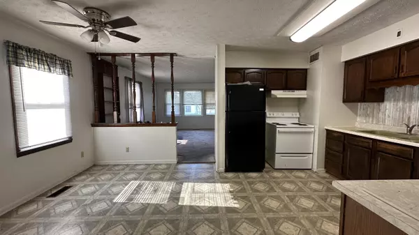 Bellefontaine, OH 43311,549 E Chillicothe Avenue