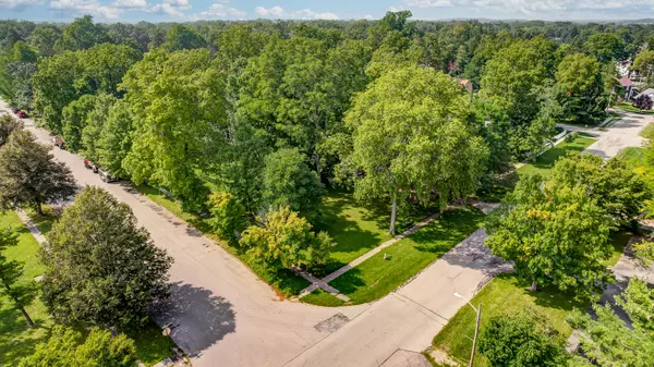 Yellow Springs, OH 45387,117 E North College Street