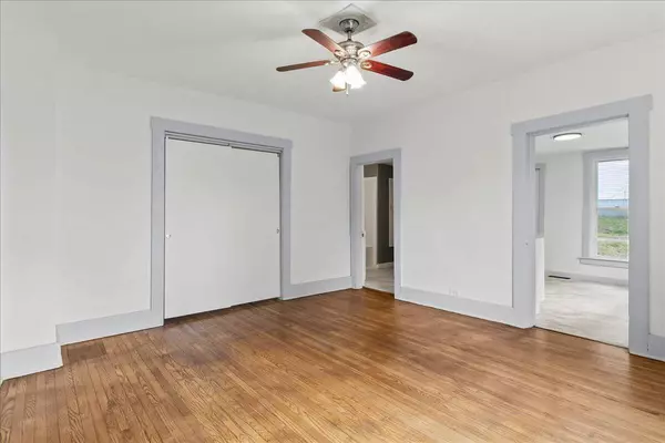 Bellefontaine, OH 43311,524 N Elm Street