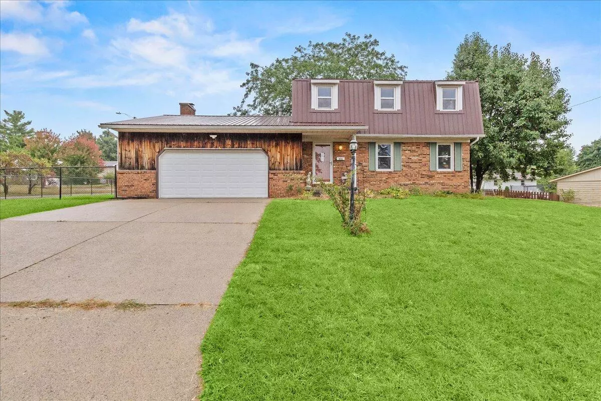 Bellefontaine, OH 43311,516 Hilltop Drive