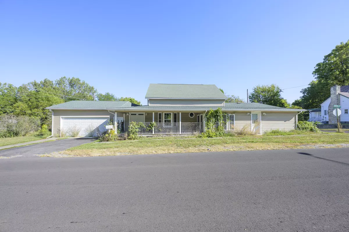 Bellefontaine, OH 43311,228 S Evansville Street