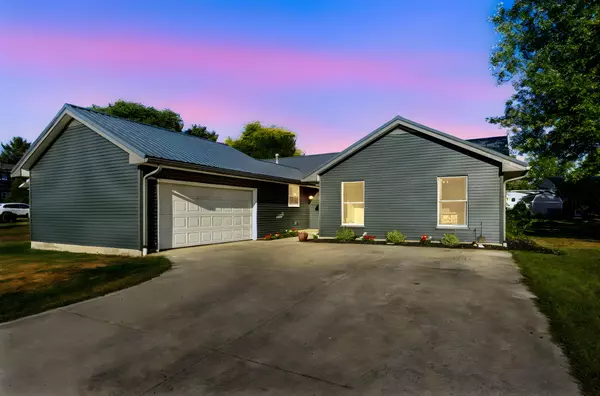 12160 Pamela Drive, Kenton, OH 43326