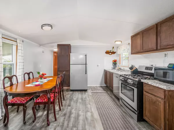 Marysville, OH 43040,569 E 10th Street #1A