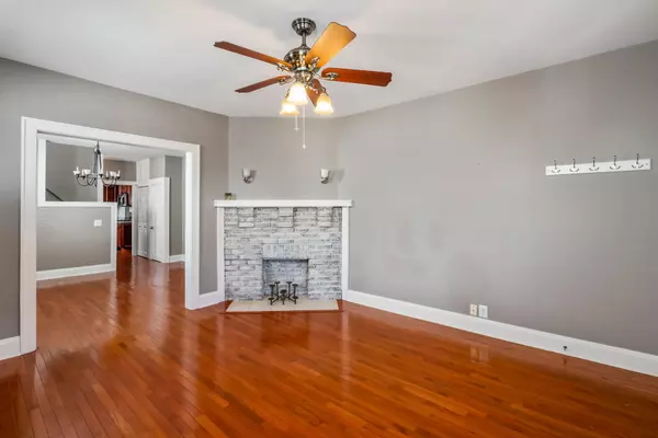 Columbus, OH 43207,1542 S 4th Street