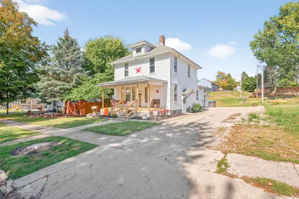 221 E Patterson Avenue, Bellefontaine, OH 43311