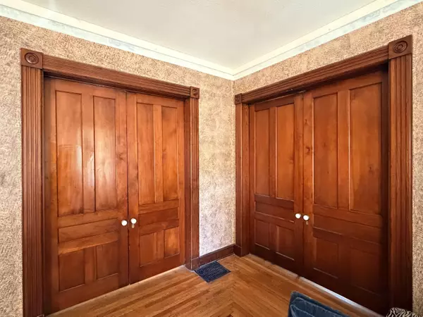 Bellefontaine, OH 43311,325 E Chillicothe Avenue