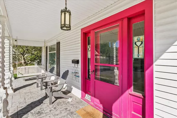 Urbana, OH 43078,206 Lincoln Place