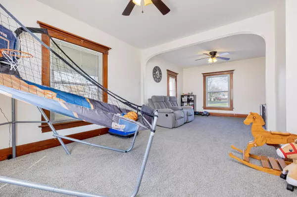 Belle Center, OH 43310,301 S State Street