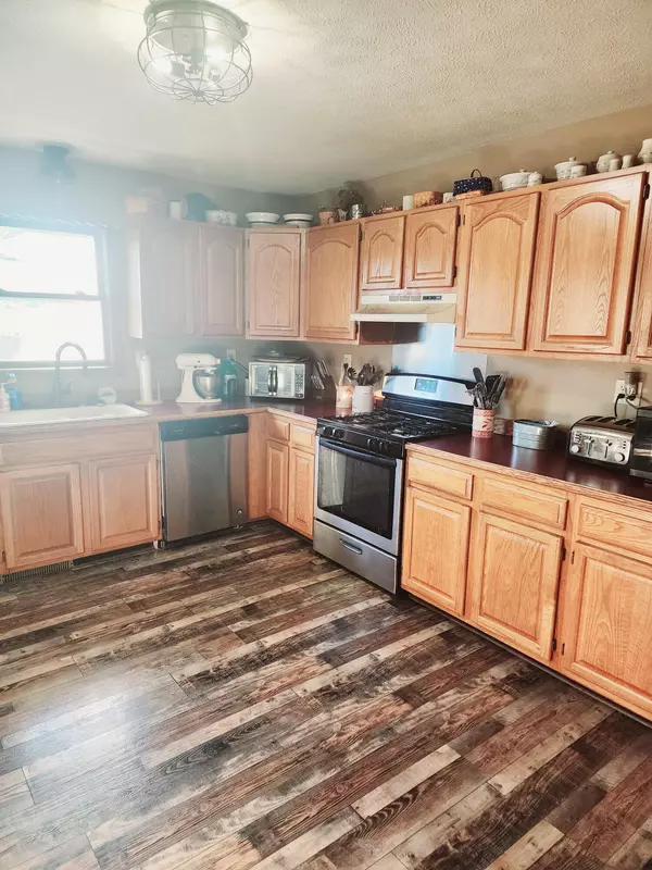 De Graff, OH 43318,572 S Main Street