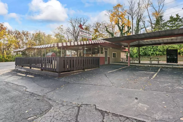 New Carlisle, OH 45344,603 S Main Street