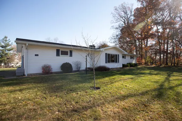 Wapakoneta, OH 45895,106 Valleyview Drive