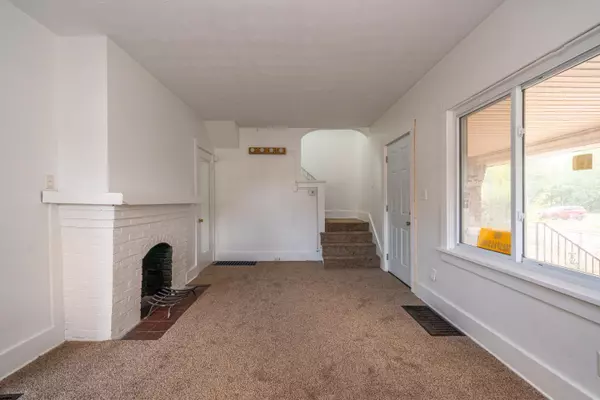 Dayton, OH 45402,3805 Hoover Avenue