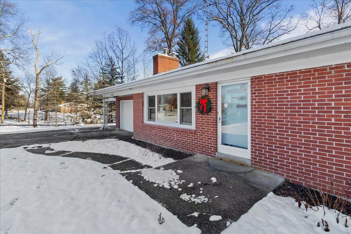 Urbana, OH 43078,3753 St Rt 55