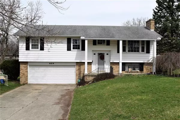 859 Crestview, Bellefontaine, OH 43311