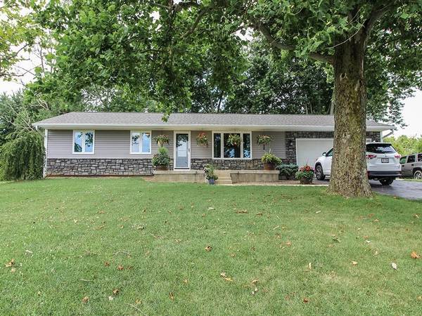 Wapakoneta, OH 45895,17747 Golden Bridge Road