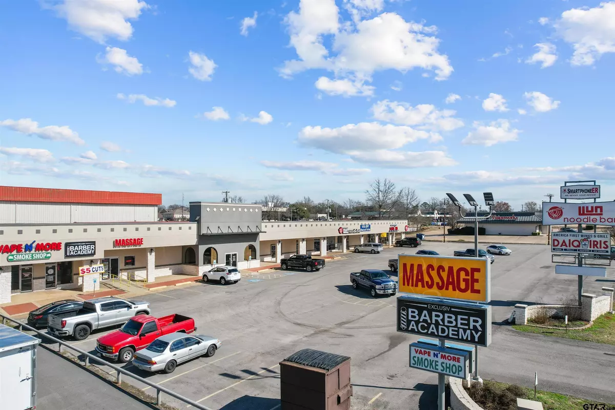 Tyler, TX 75701,713 W SW Loop 323