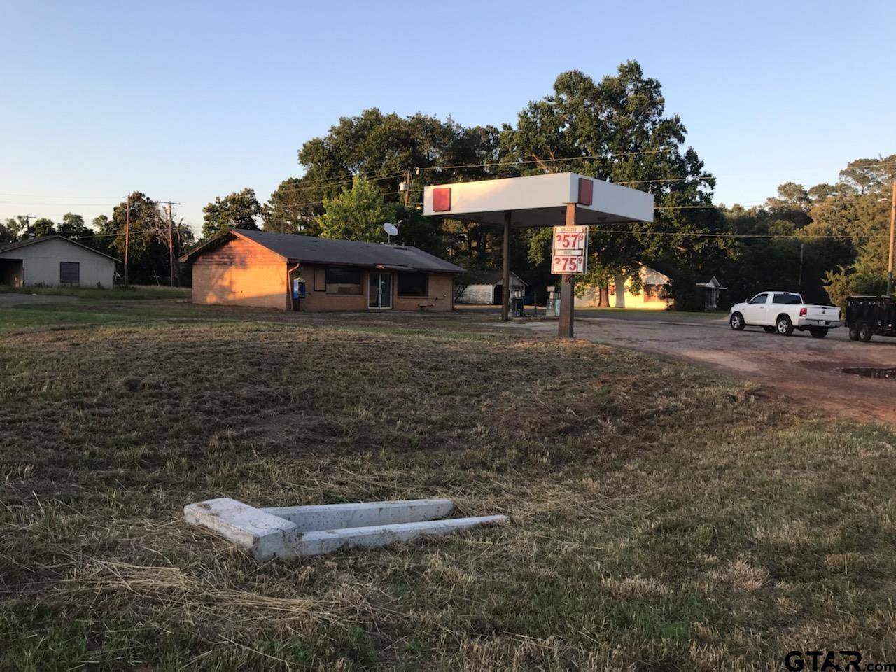 Rusk, TX 75785,1415 Johnson Drive (U.S. 84 E.)
