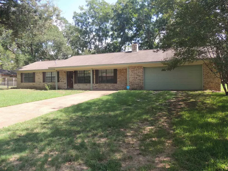 223 Woodland Circle, Crockett, TX 75835