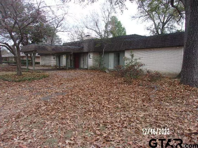 3140 Clark Lane, Paris, TX 75460