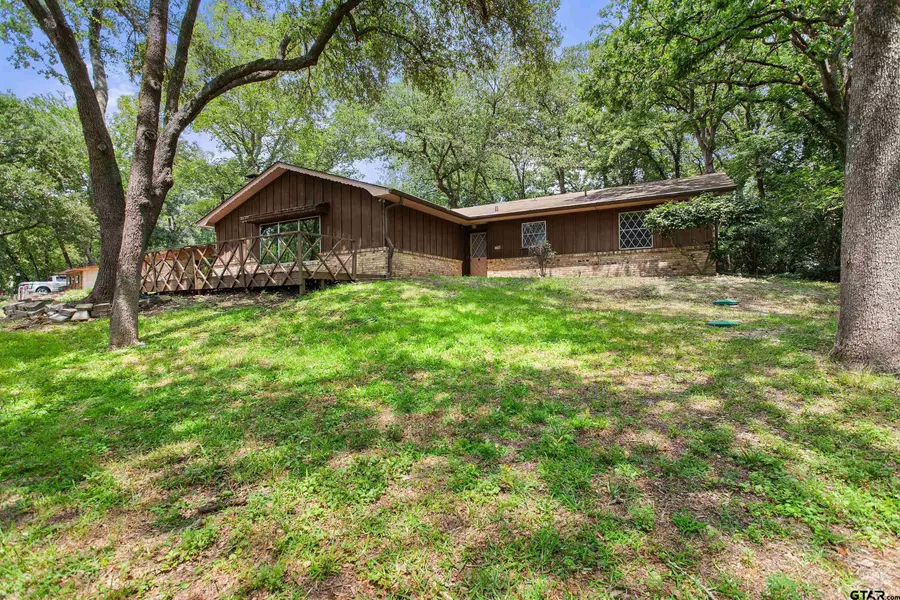 529 WOODSIDE DR., Hideaway, TX 75771