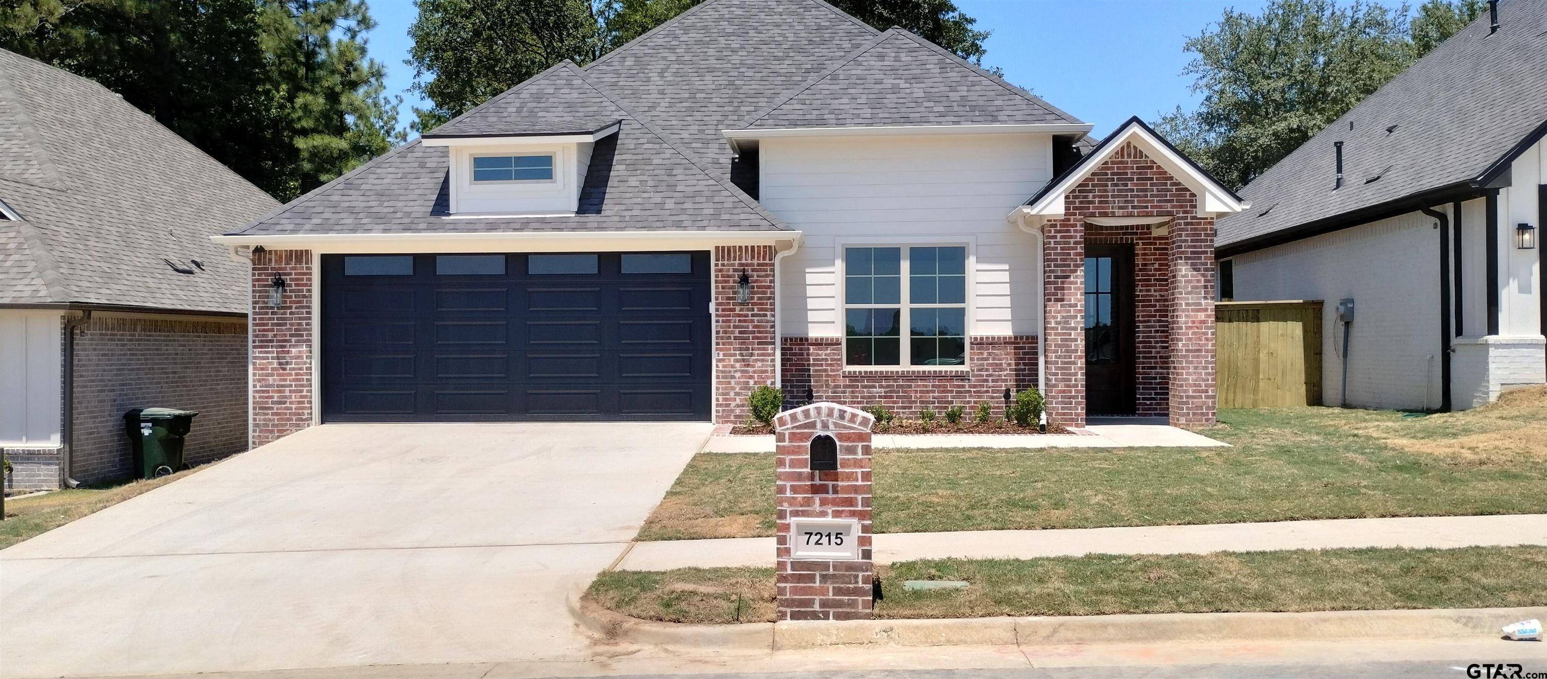 7215 Rolling Acres Place, Tyler, TX 75707