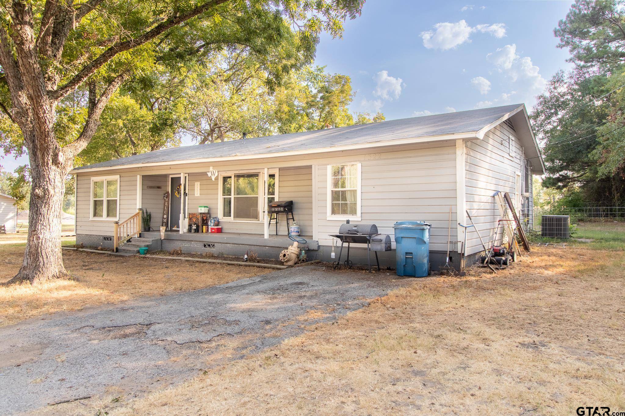 1322 FM 13, Troup, TX 75789