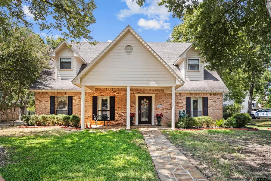 215 Enchanted Estates Drive, Crockett, TX 75835