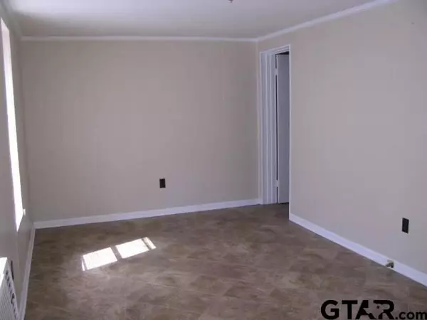 Tyler, TX 75702,316 1/2 E. Reeves St.