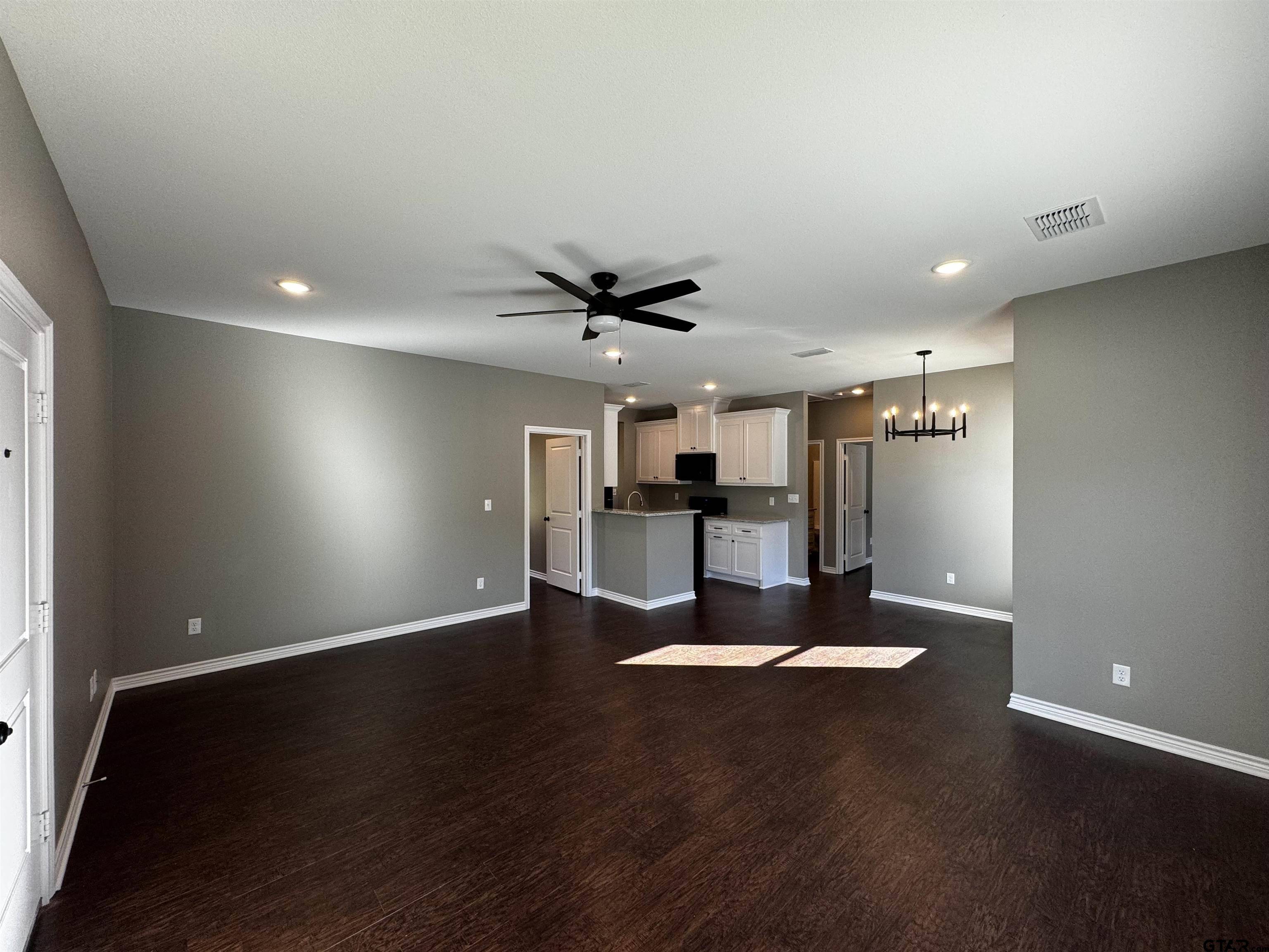 Henderson, TX 75654,958A N Marshall