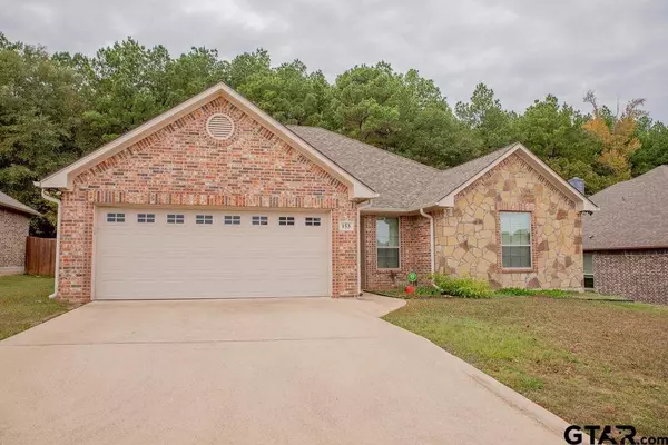 153 Labrador Ln., Hallsville, TX 75650