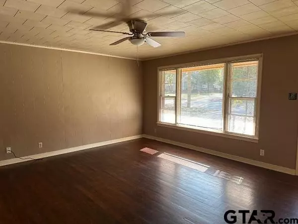 Tyler, TX 75701,930 E 8th