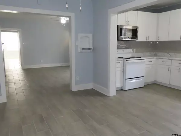 Tyler, TX 75702,329 W Wilson St.