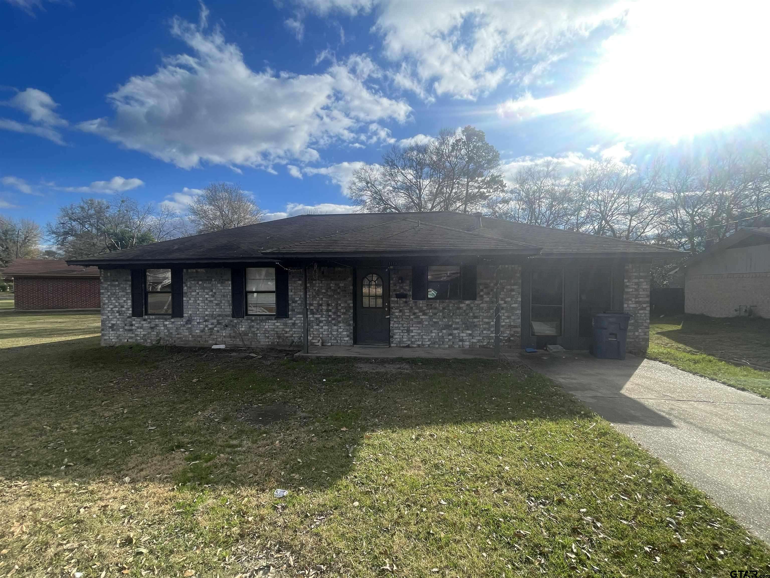 1113 W 13th, Mt Pleasant, TX 75455