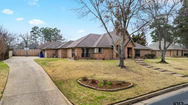 Tyler, TX 75703,1723 Old Oak Drive